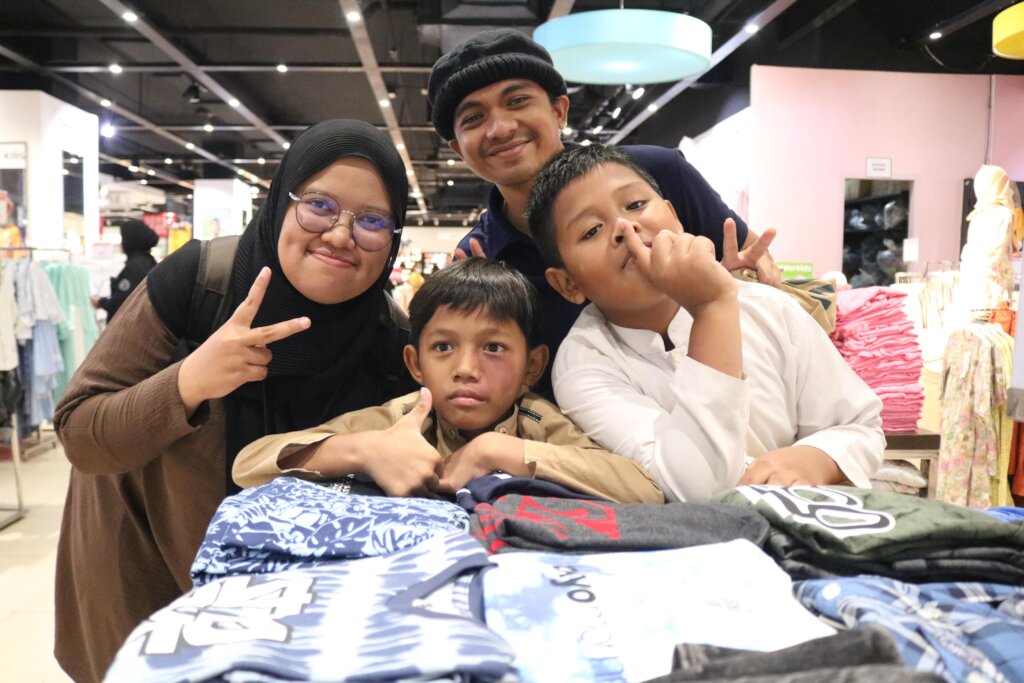 This Eid, Give New Clothes for Poor Kids