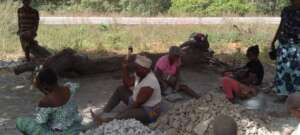 Women Stone Crushers in Glazoue, Benin