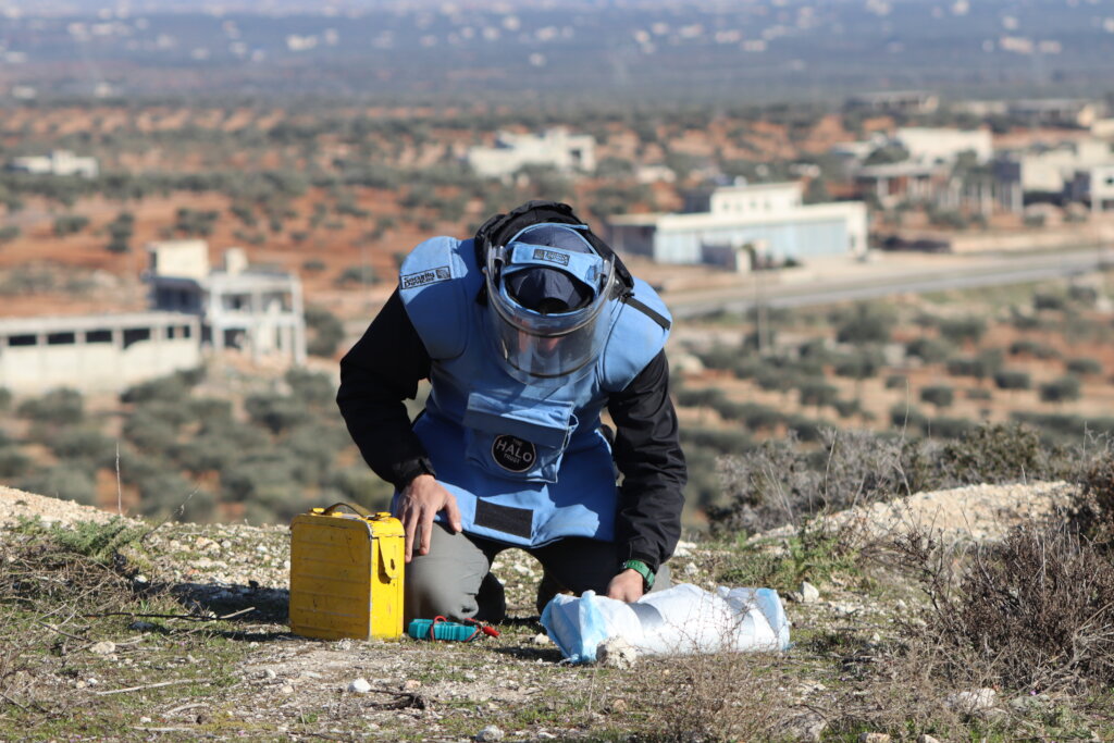 Clearing Landmines & Helping Refugees in Syria