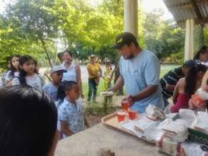 Nutritious snacks for kids in Coyaima.