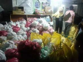 Nafisah managing the relief goods