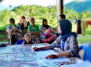 Invest in Muslim youth volunteering for peace