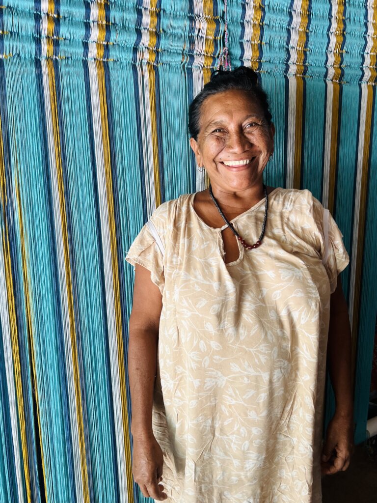 Empower a Wayuu woman with financial independence
