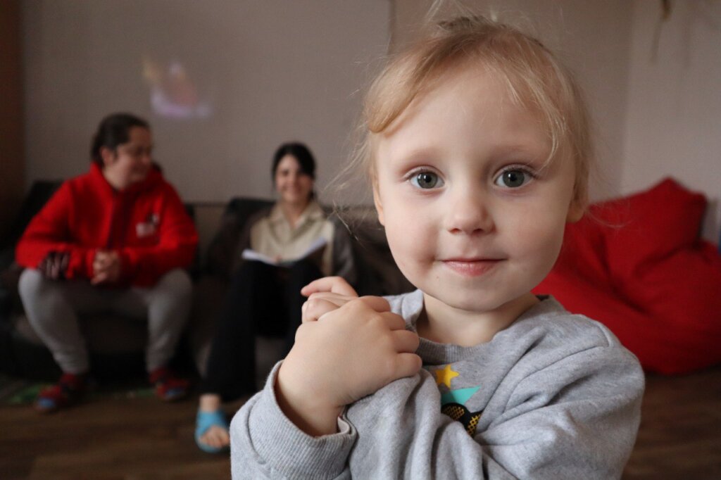 ShelterofHope: Aid for Women & Children in Ukraine