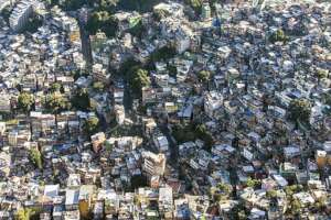 Slum area. Chensiyuan, CC BY-SA 4.0 <https://creat