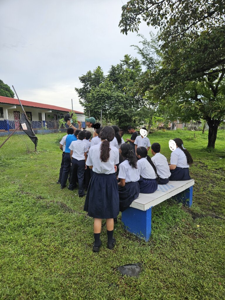 JOVENES GUARDIANES: Environ. Ed. @ Rainforest Edge