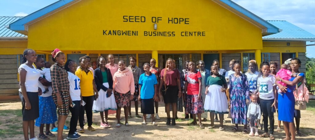 Young mothers in Kitui collecting their savings