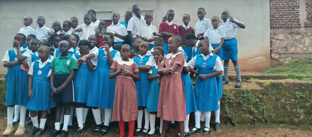 Reusable pads to Keep 100 Ugandan Girls in School