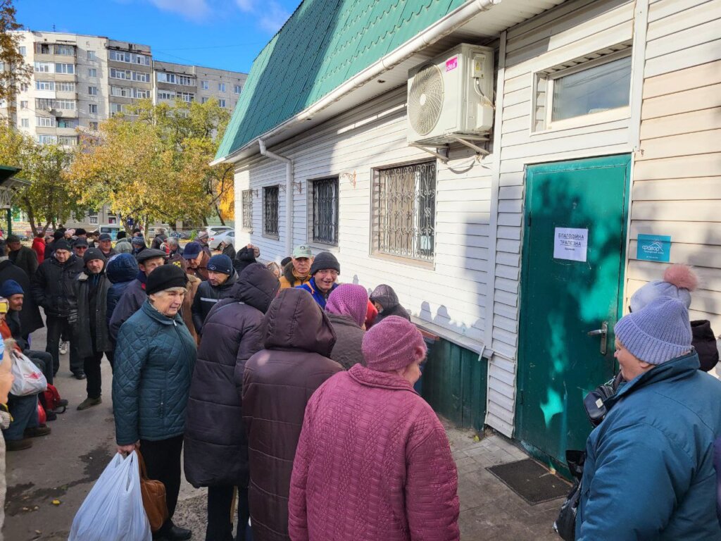 Hot meals for 800 Ukrainians in cities under fire