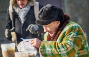 Hot meals for 800 Ukrainians in cities under fire