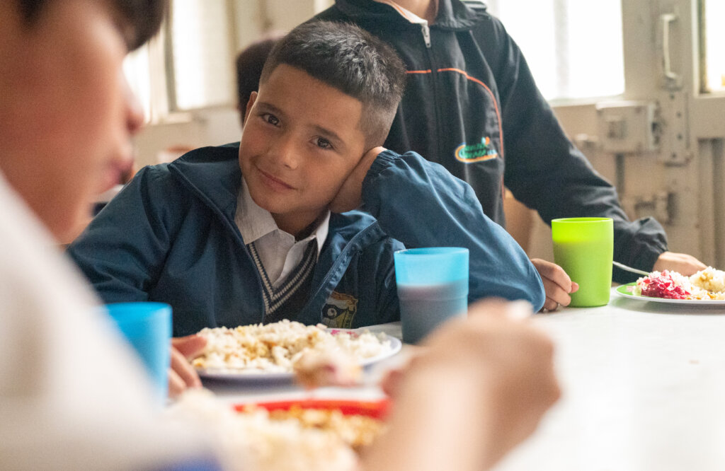 Three daily meals for 150 kids in Bogota