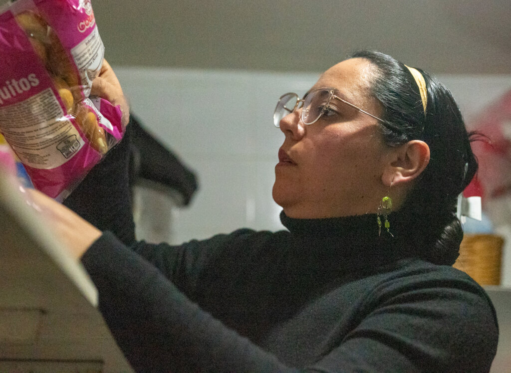 Three daily meals for 150 kids in Bogota