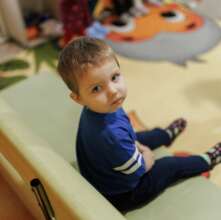 Help families raising orphans in wartime Ukraine