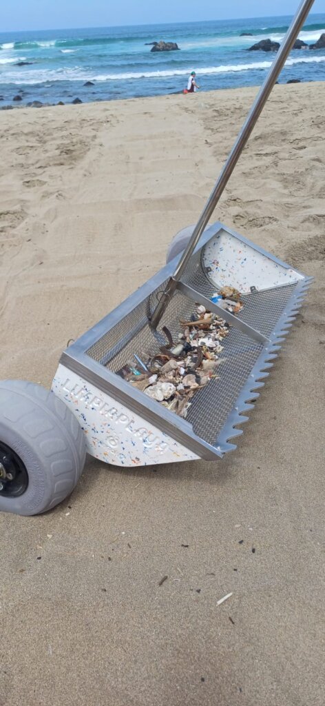 Solve the microplastic disaster on Chilean beaches