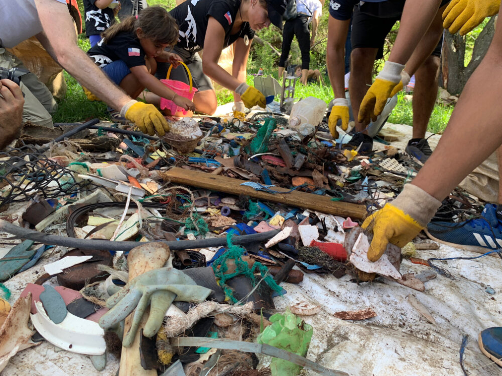 Solve the microplastic disaster on Chilean beaches