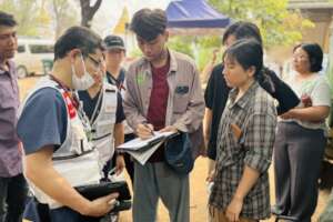 Dr. Inaba and volunteer med students