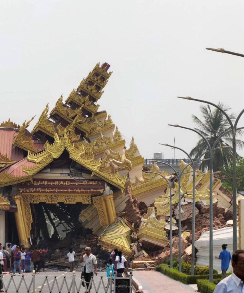 Strong earthquake shakes myanmar and thailand