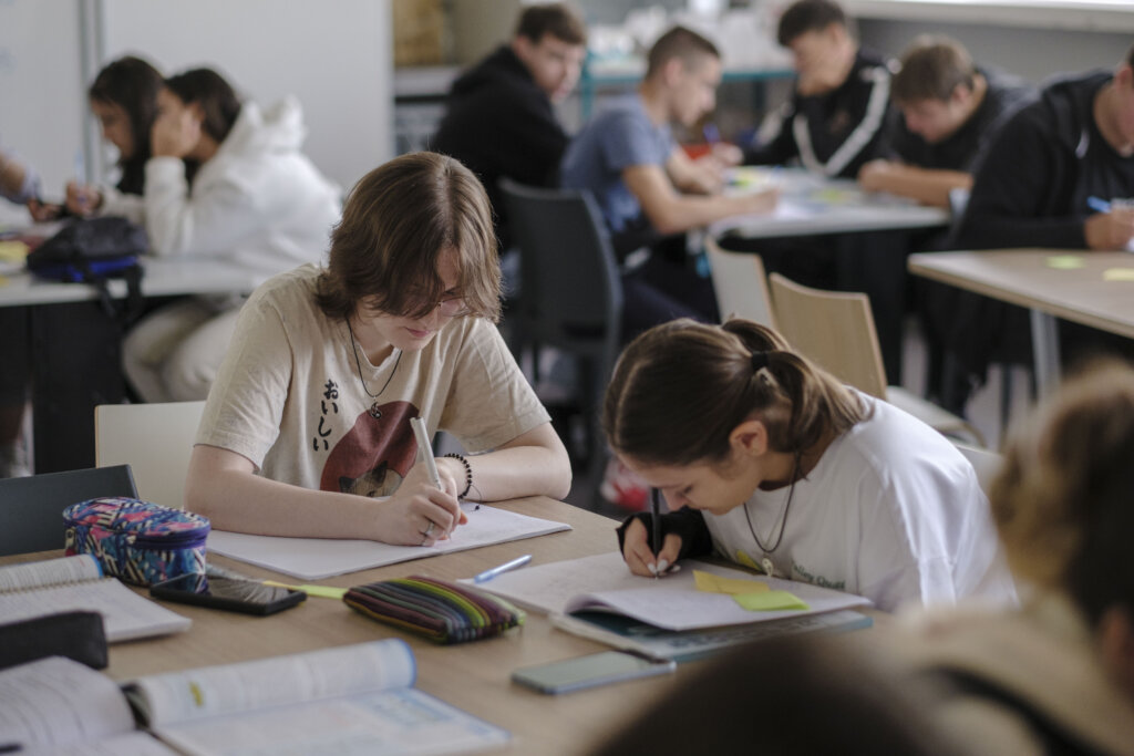 A to Z of Teaching STEM: Support for 500 Teachers