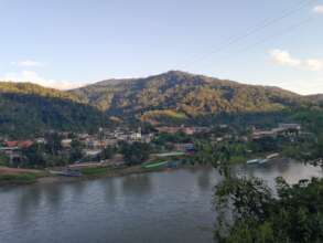 A river connects Monte Carmelo with other villages