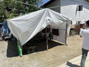 Temporary roadside shelters