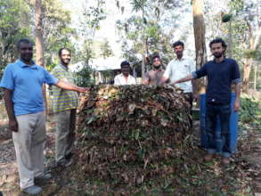 Full compost pile (Gudalur)