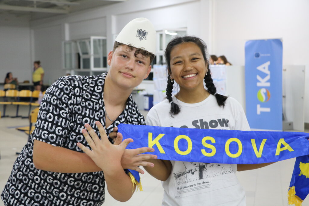 "Lulezojne" Scholarships for Kosovo Youth