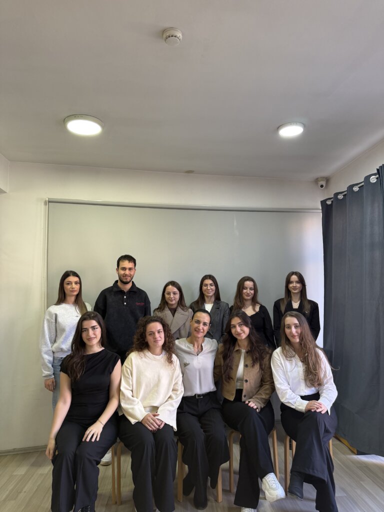 "Lulezojne" Scholarships for Kosovo Youth