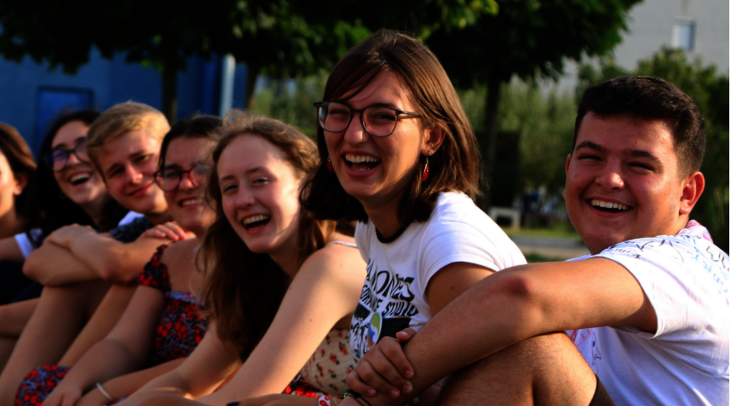 "Lulezojne" Scholarships for Kosovo Youth