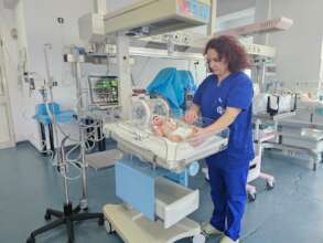 NICU nurse at work