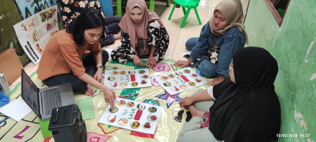 Jakarta's urban poor: 15 family nutrition classes