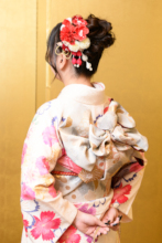 Beautiful obi knots