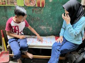 Teaching a memory game which activates the brain
