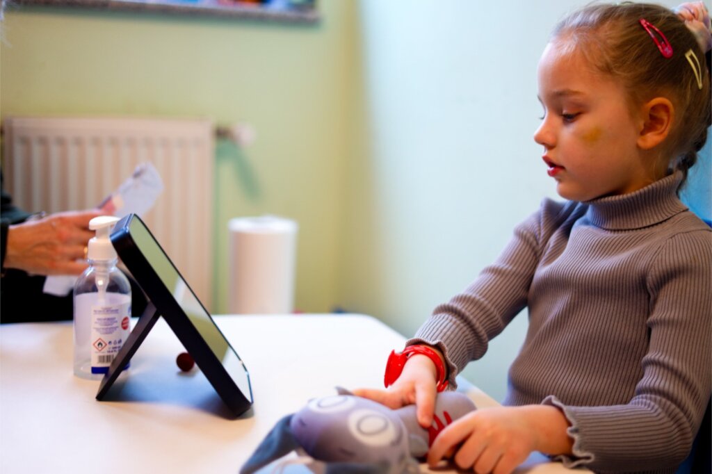 Build Hope for Refugee Children with Disabilities