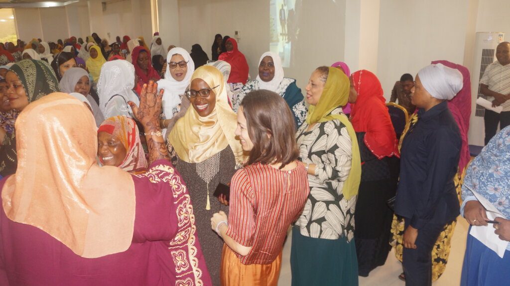 MotherSchools: Parenting for Peace in Zanzibar