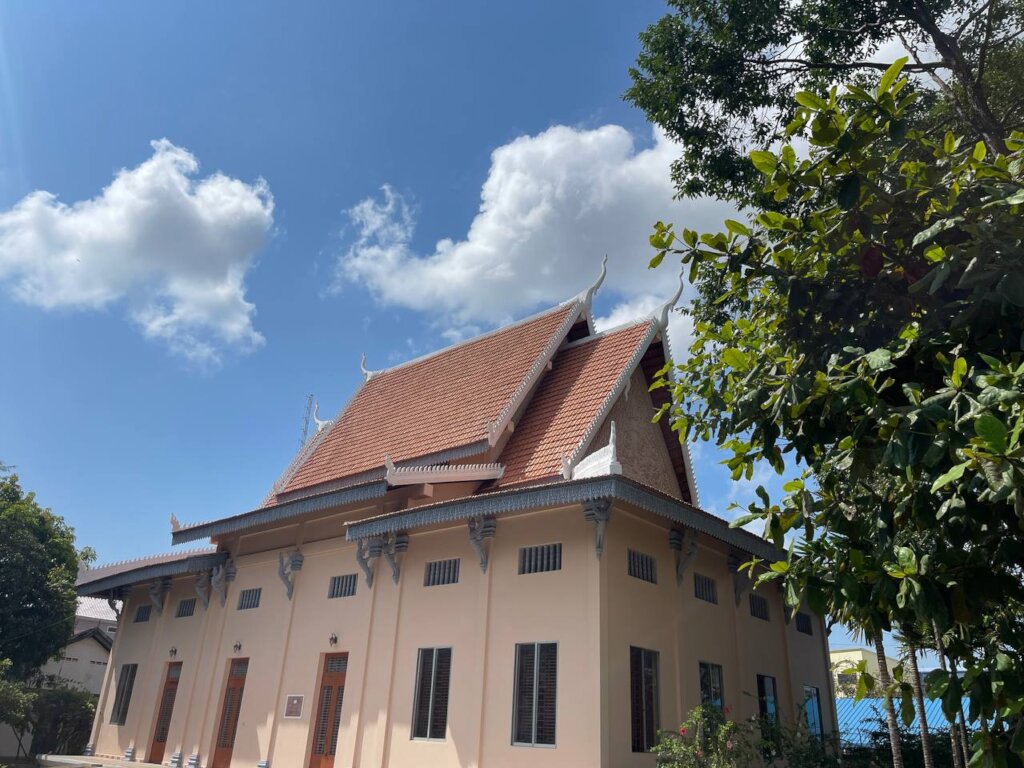 Please help us to Repair our Classroom!