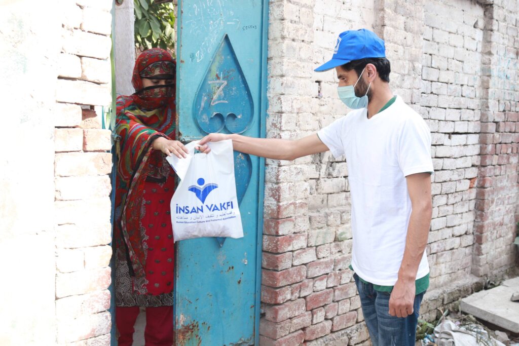 Qurbani for 1000 Orphans in Pakistan