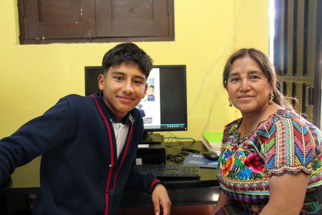Bridge the Digital Gap for Guatemalan Students