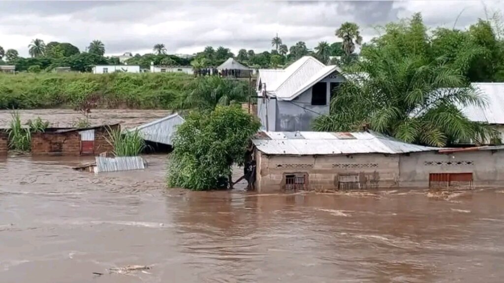 Help Flood Survivors in DR Congo Rebuild Homes