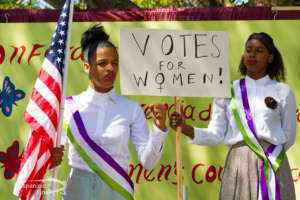 Mariposas Jafreisy and Victoria as US suffragists