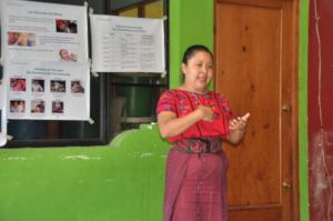 Rebeca addresses participants