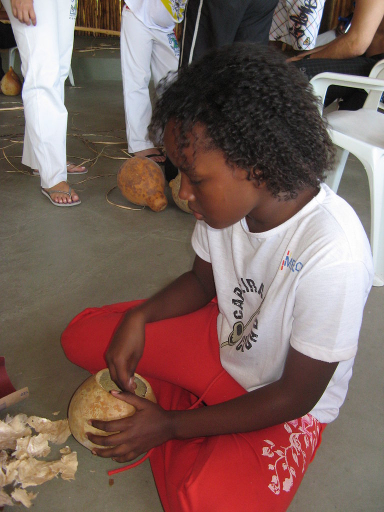 Capoeira Keeps Over 100 Kids Healthy and In School