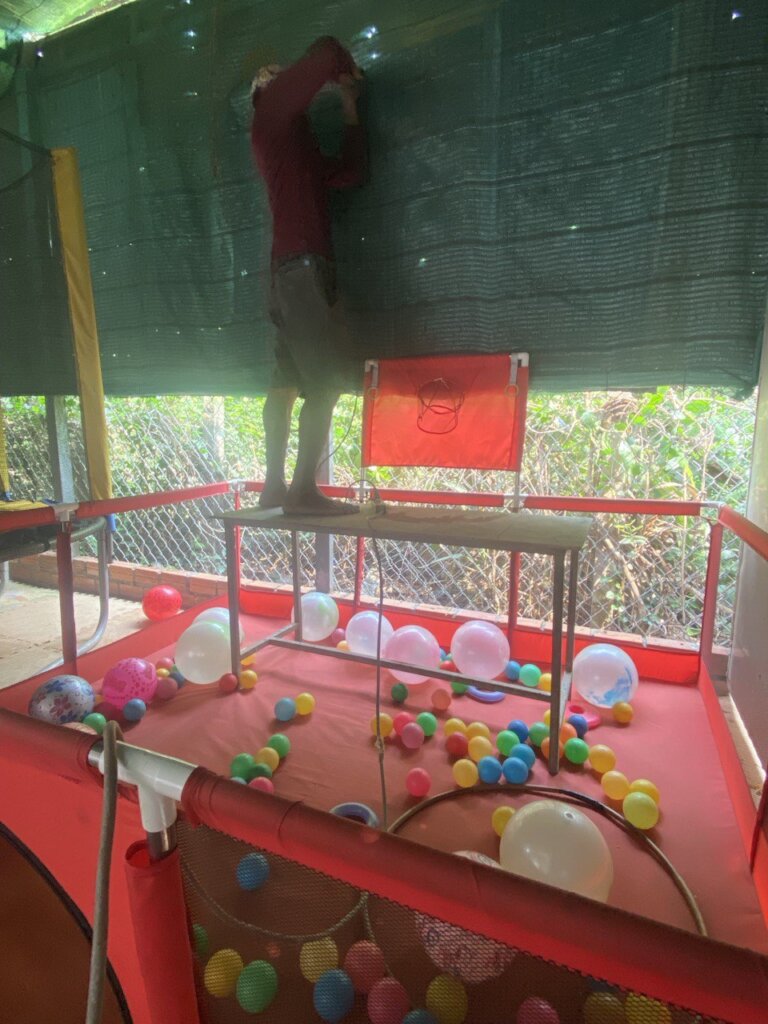 Wall fixing of the playground