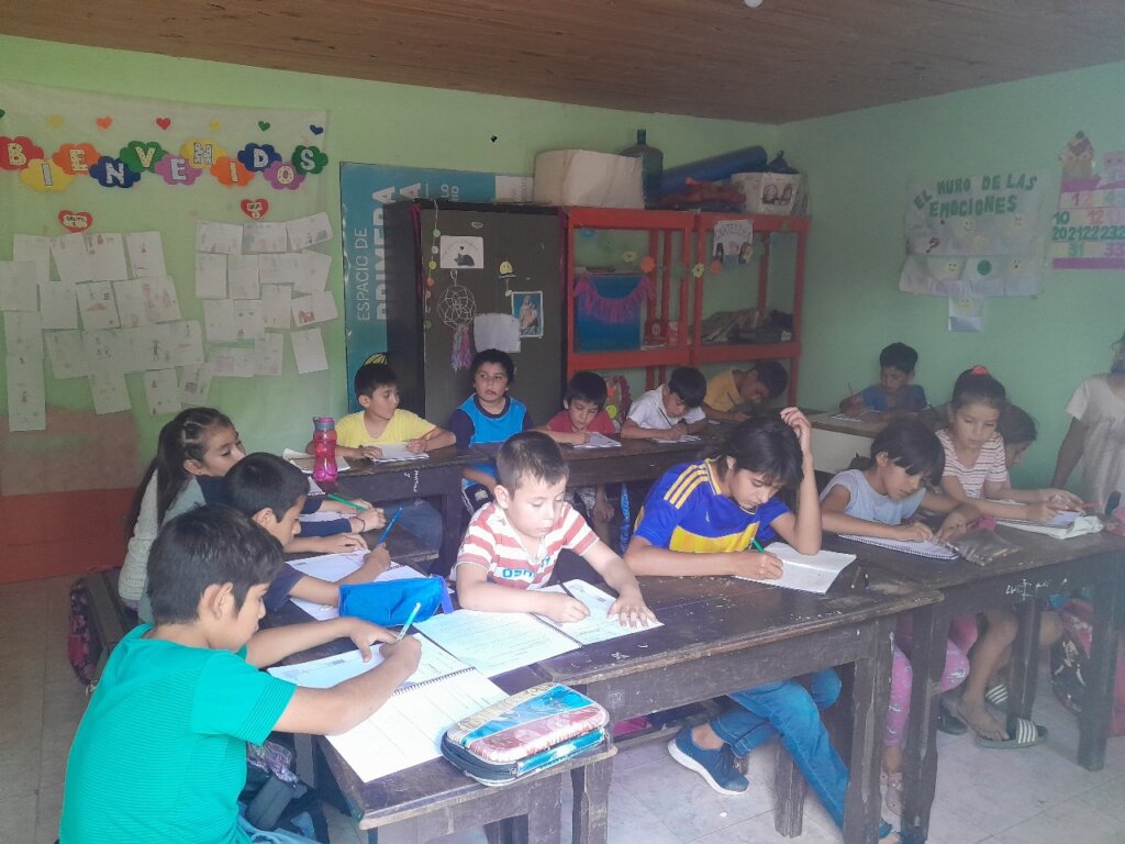 Bright Minds, Healthy Bites in Piruaj Bajo