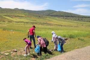 Plastic clean up around the Dar Taliba grounds