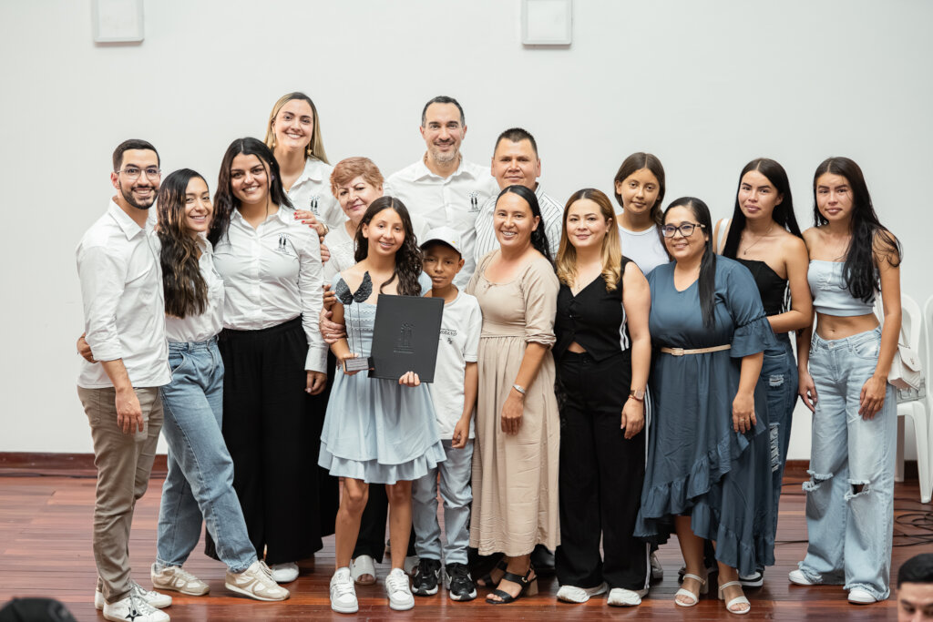 Support Education to Break Poverty in Colombia