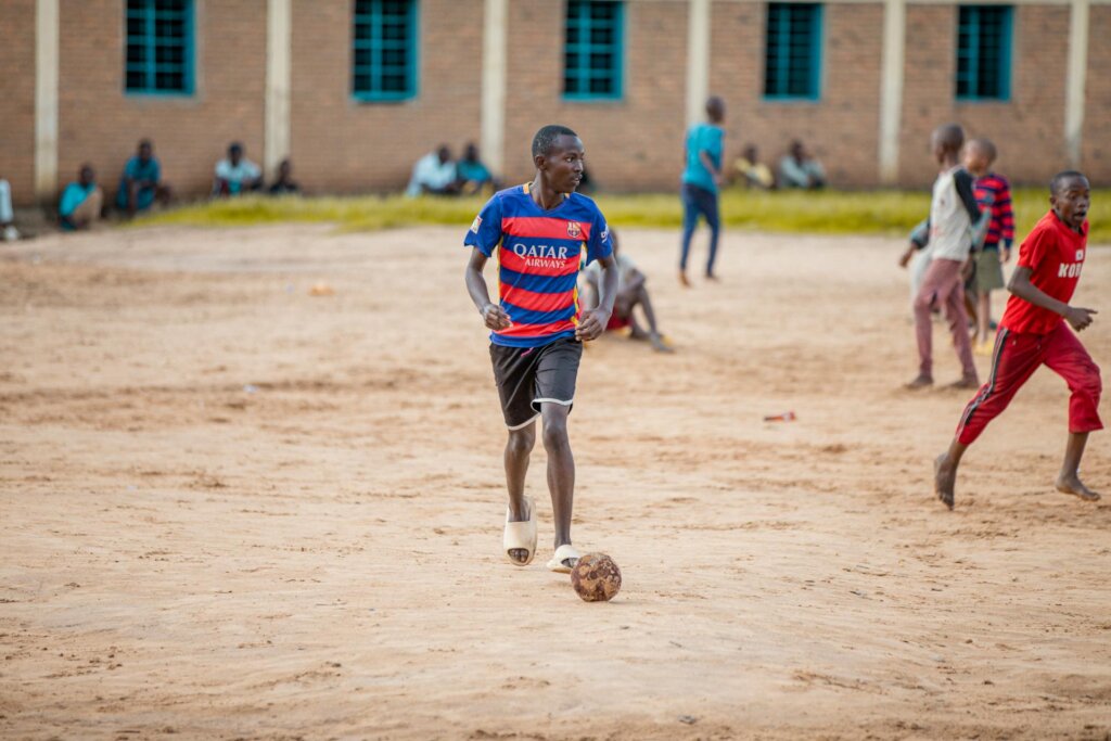 Help Nigerian Children in Slums Play Football