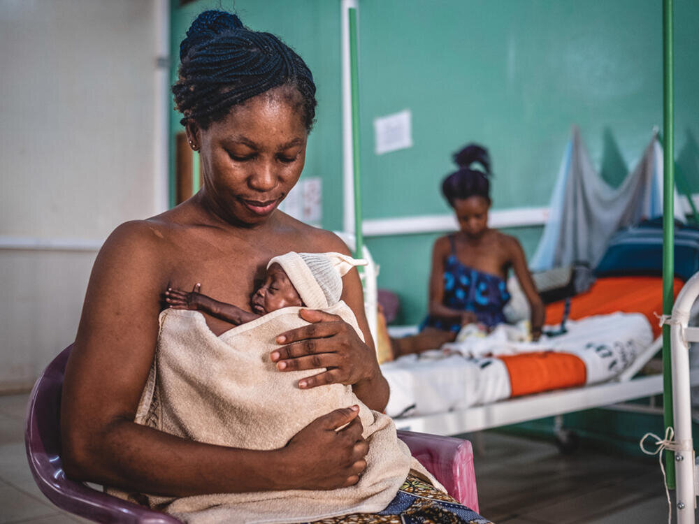 Solar Lights for Safe Nighttime Deliveries