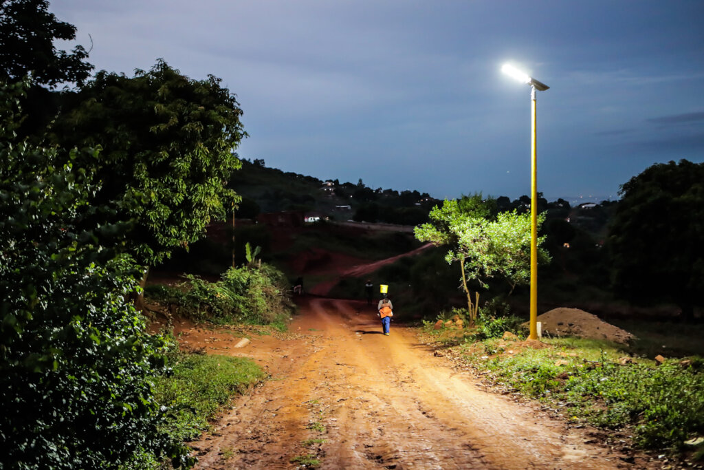 Light Up 10 Rural Hospital with Solar Streetlights