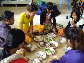 Students eating lunch provided by GG donations