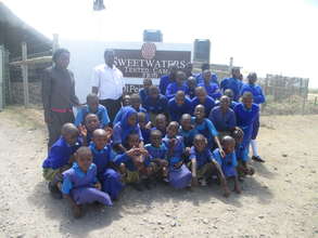 Kamatumo Club students during their tour